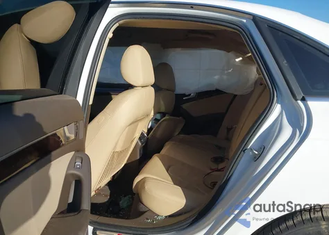 2016 Audi A4 2.0T Premium из США, поврежденный, VIN WAUAFAFLXGN003072